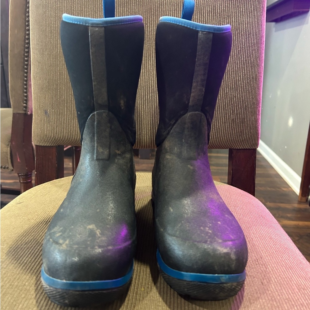 Big Kids Muck boots